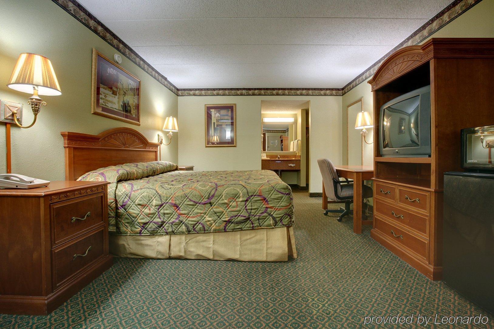 Americas Best Value Inn St. Louis Downtown Chambre photo