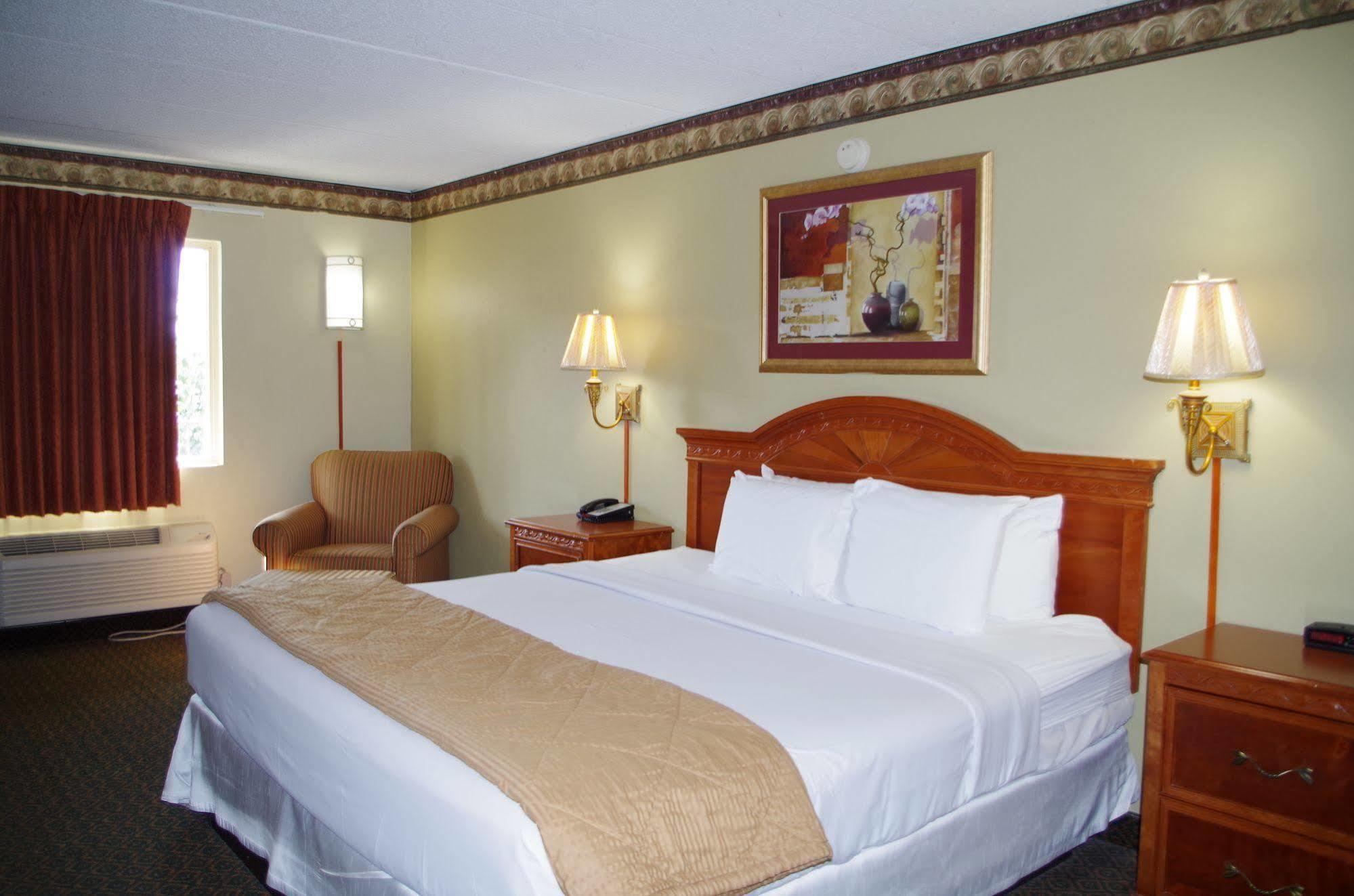 Americas Best Value Inn St. Louis Downtown Extérieur photo