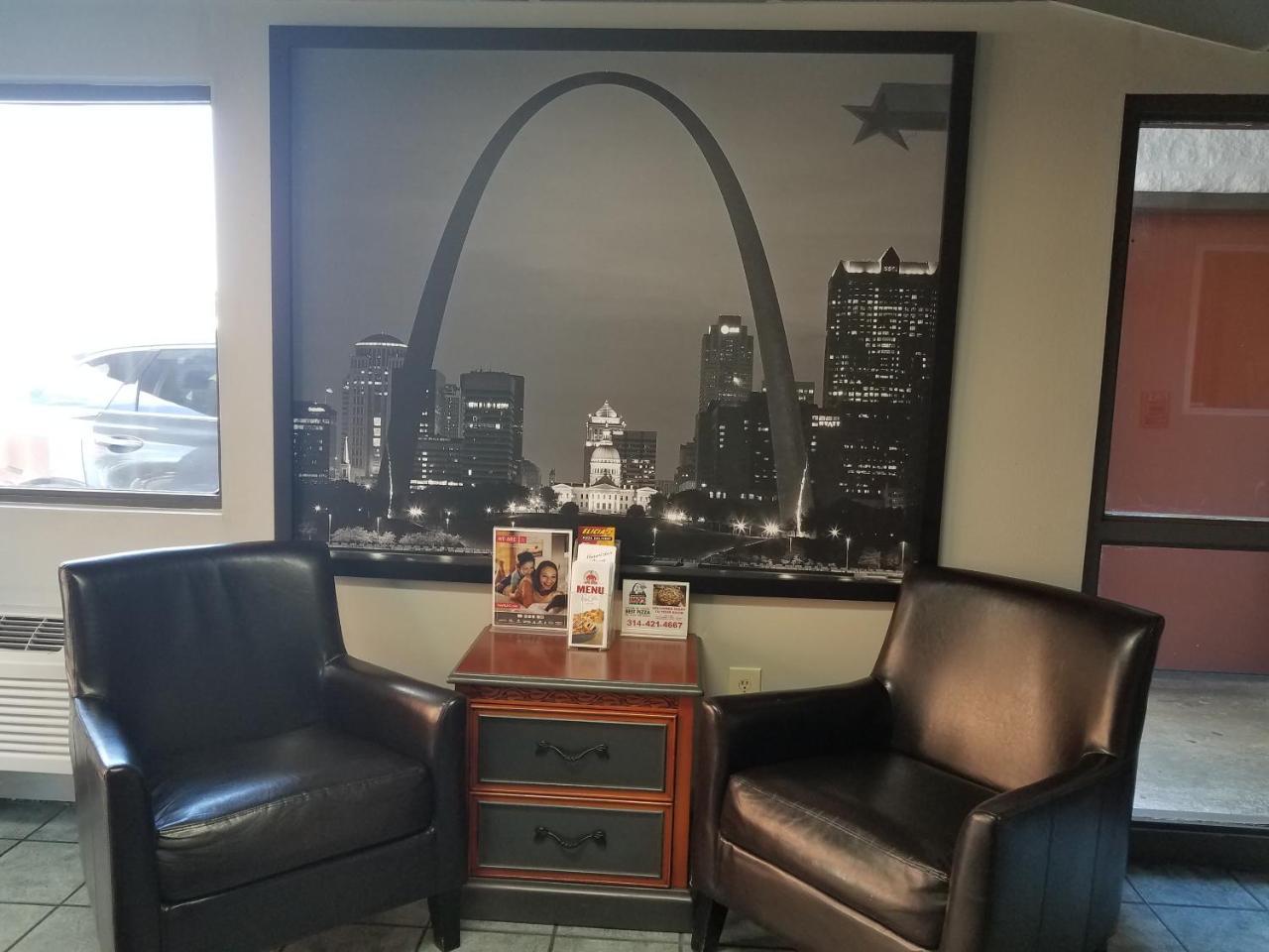 Americas Best Value Inn St. Louis Downtown Extérieur photo